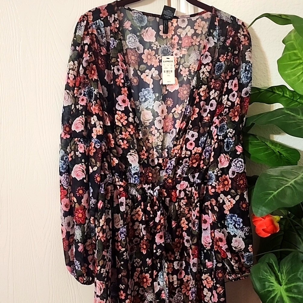 ❤️Express Cape❤️ - Picture 3 of 8